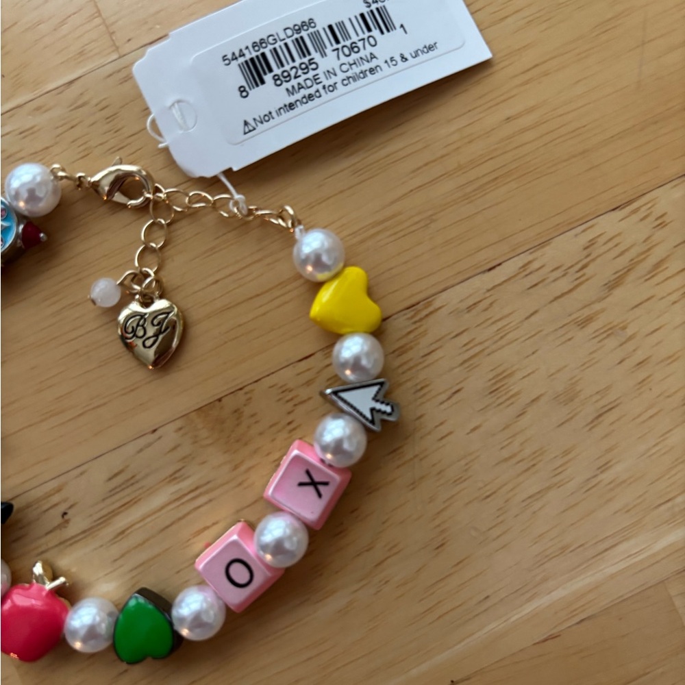 Betsey Johnson XO Pearl Charm Bracelet - NWT - Picture 4 of 7